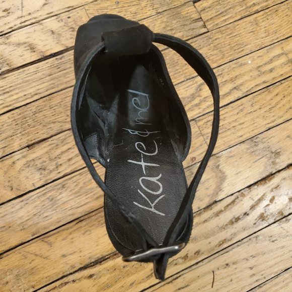 Kate & Mel Black Suede Wedge Heels - Size 8.5 - Picture 2 of 2